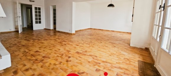 Квартира с 3 комнатами в Сен-Сир-сюр-Мер, Франция № 337613 6