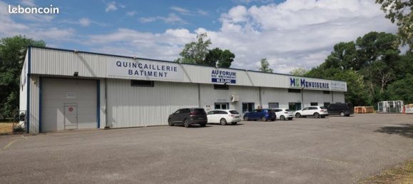 1000m² Commercial property in Digne-les-Bains, France No. 307463 4