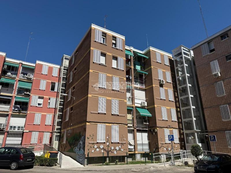 Квартира с 3 спальнями в Мадрид, Испания № 187128