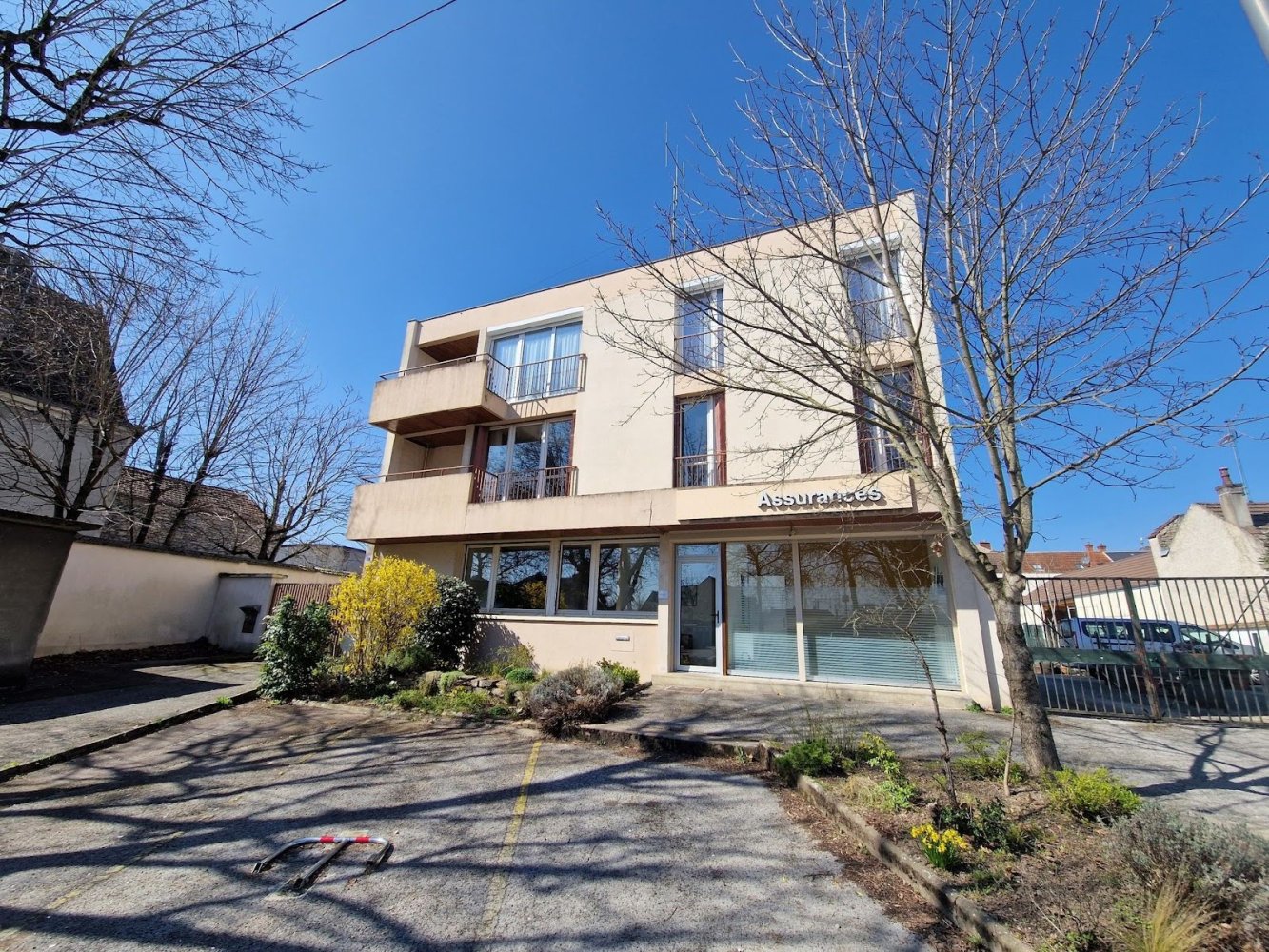 Studio in Beaune, France No. 203164