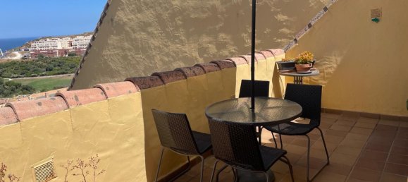 2 bedrooms Penthouse in La Duquesa, Spain No. 154235 3