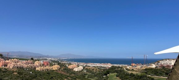 2 bedrooms Penthouse in La Duquesa, Spain No. 154235 2