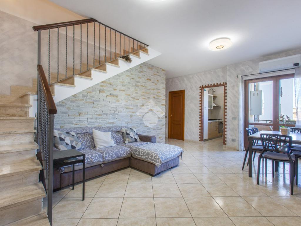 2 غرف نوم شقة في Fonte Nuova, Italy رقم 385988