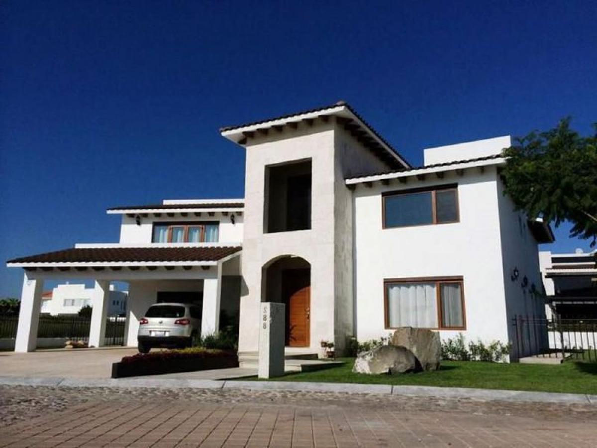 Casa de 4 dormitorios en Querétaro, Mexico No. 149132