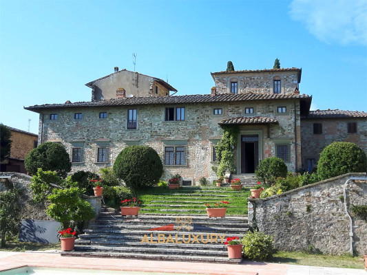 9 rooms Villa in Scarperia e San Piero, Italy No. 118495