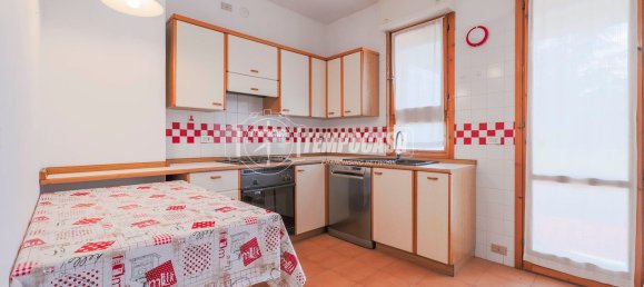 4 bedrooms Apartment in Imola, Italy No. 330616 8