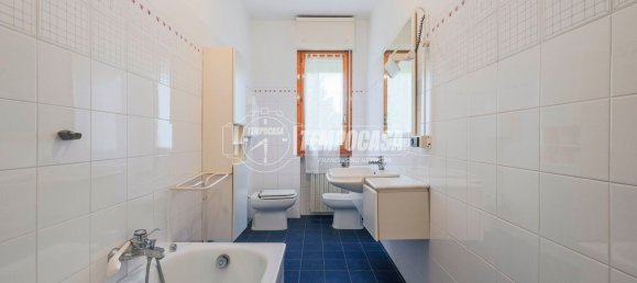 4 bedrooms Apartment in Imola, Italy No. 330616 21