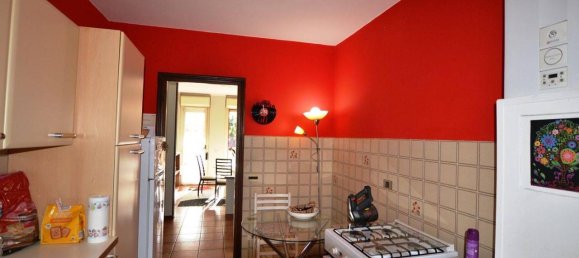 Квартира с 2 комнатами в Биелла, Италия № 38182 9