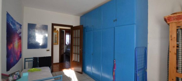 Квартира с 2 комнатами в Биелла, Италия № 38182 18