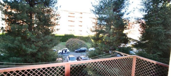 Квартира с 2 комнатами в Биелла, Италия № 38182 10