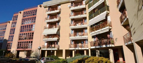 Квартира с 2 комнатами в Биелла, Италия № 38182 14