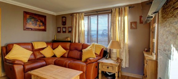 3 bedrooms House in Gravesend, United Kingdom No. 10732 8