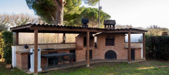 27 rooms House in Tuoro sul Trasimeno, Italy No. 54185 44