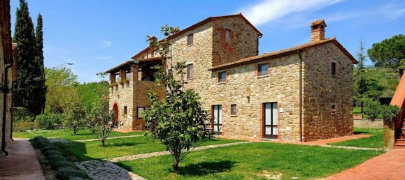 27 rooms House in Tuoro sul Trasimeno, Italy No. 54185 12