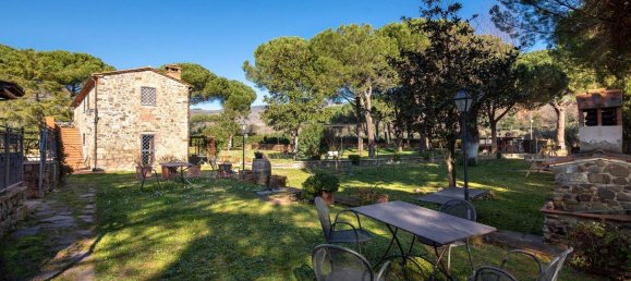 27 rooms House in Tuoro sul Trasimeno, Italy No. 54185 43