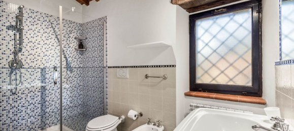 27 rooms House in Tuoro sul Trasimeno, Italy No. 54185 41
