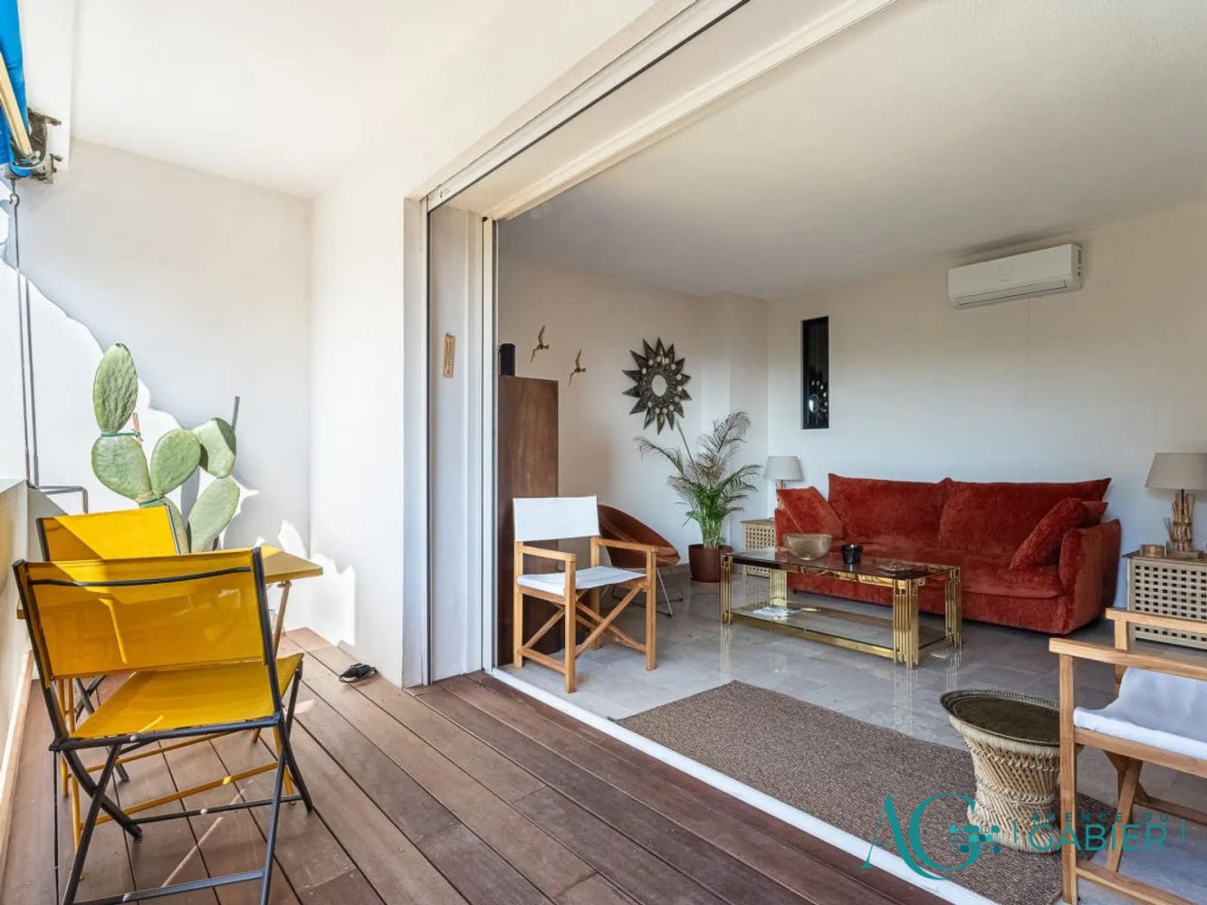 Apartamento de 2 dormitorios en Hyeres, France No. 320847