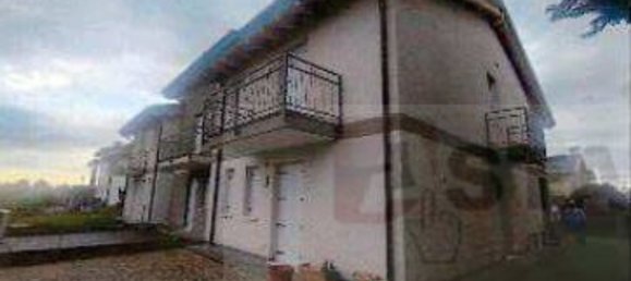4 rooms House in Pozzoleone, Italy No. 217897 3