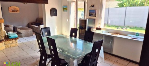 4 bedrooms House in Ain, France No. 313417 3