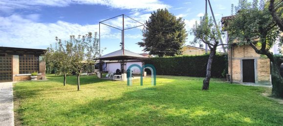 4 غرف نوم فيلا في Spinea, Italy رقم 82120 19