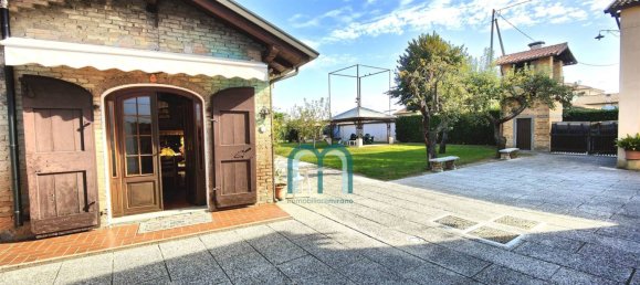 4 غرف نوم فيلا في Spinea, Italy رقم 82120 15