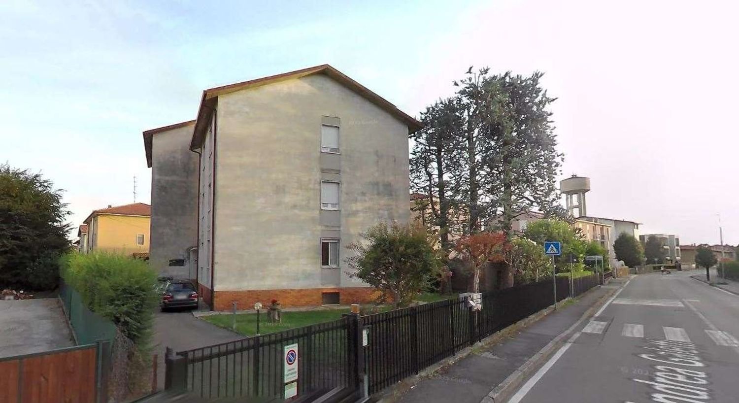 6 bedrooms Apartment in Treviolo, Italy No. 368565