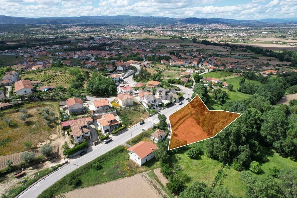1750m² Land in Chaves, Portugal No. 255686