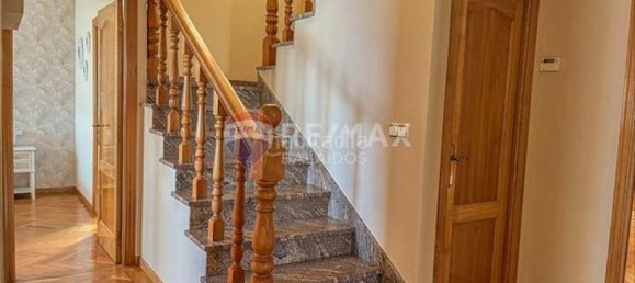 7 bedrooms House in Pontevedra, Spain No. 189740 19