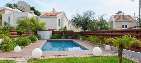 4 bedrooms House in Parekklisia, Cyprus No. 7401 13