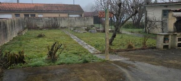 3 bedrooms House in La Roche-sur-Yon, France No. 95951 11