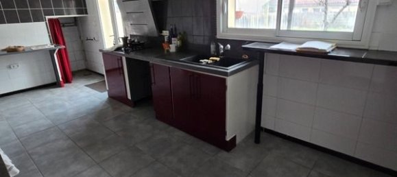 3 bedrooms House in La Roche-sur-Yon, France No. 95951 8