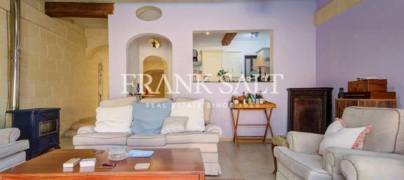 Casa de 4 dormitorios en Ghajnsielem, Malta No. 866 4