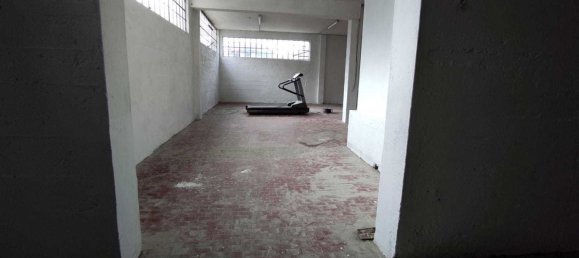 300m² Warehouse in Luni, Italy No. 139778 7