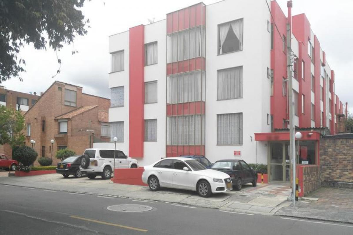 3 bedrooms House in Bogota, Colombia No. 13266