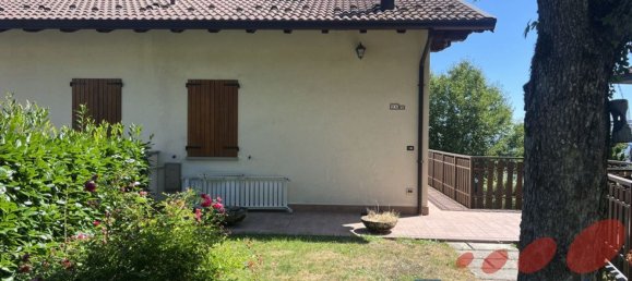 4 rooms Apartment in Lizzano in Belvedere, Italy No. 262102 2