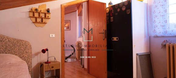 6 bedrooms House in Montemiletto, Italy No. 83215 45