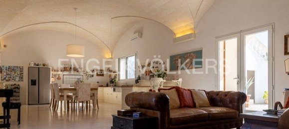 6 bedrooms House in Torchiarolo, Italy No. 61293 2