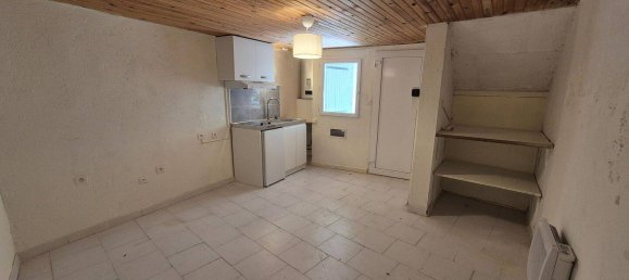 Studio in Gardanne, France No. 331490 3