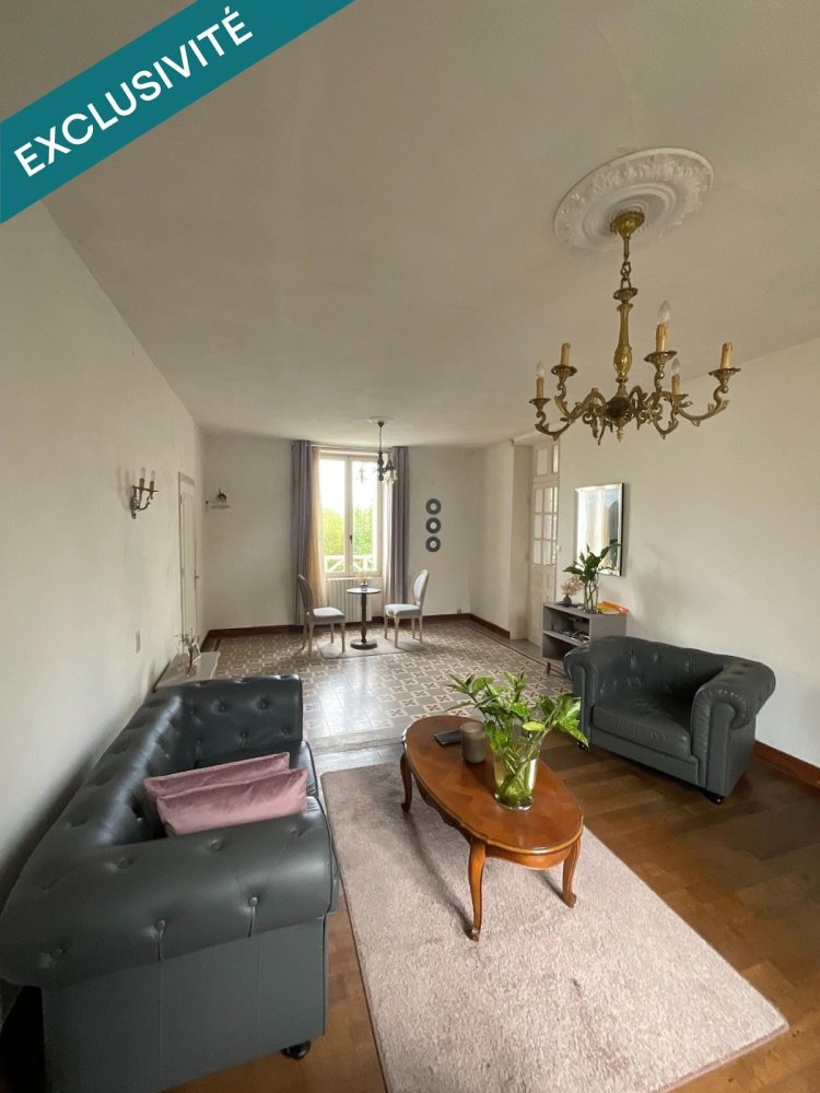 3 chambres Maison de ville à Vallenay, France No. 225145