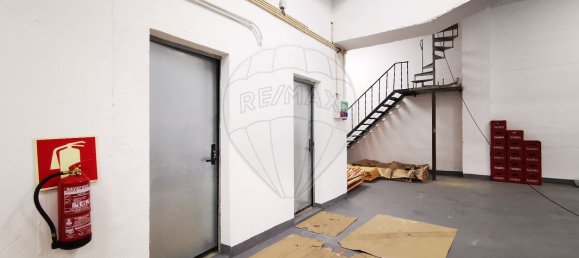 1265m² Warehouse in Loures, Portugal No. 85570 16