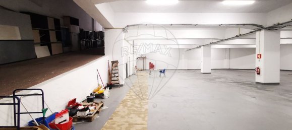 1265m² Warehouse in Loures, Portugal No. 85570 2