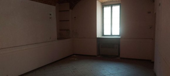 100m² Commercial property in Chivasso, Italy No. 381701 8