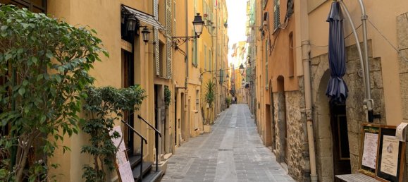 Studio in Menton, France No. 207784 12