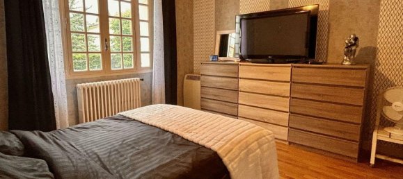 Casa de 5 dormitorios en Gourdon, France No. 292367 9