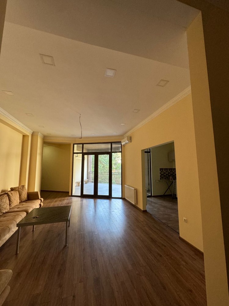 3 rooms Apartment in Tbilisi, Georgia No. 1435