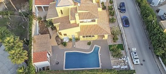 Дом с 4 спальнями в Албуфейра, Португалия № 24429 17