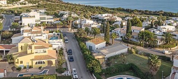 Дом с 4 спальнями в Албуфейра, Португалия № 24429 40