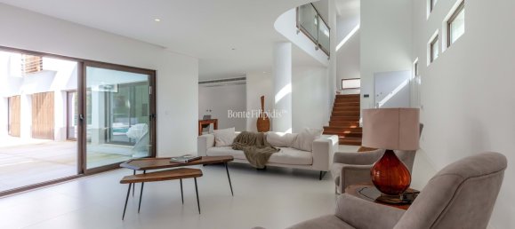 4 bedrooms Villa in Almada, Portugal No. 98422 8