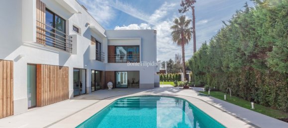 4 bedrooms Villa in Almada, Portugal No. 98422 2