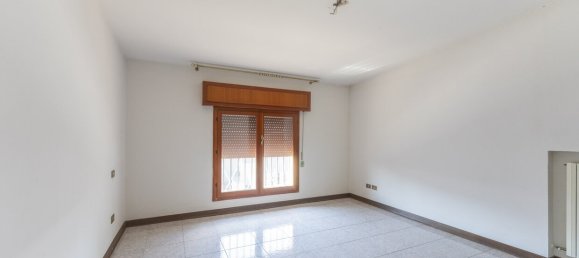 960m² Warehouse in Castello d'Argile, Italy No. 259466 11